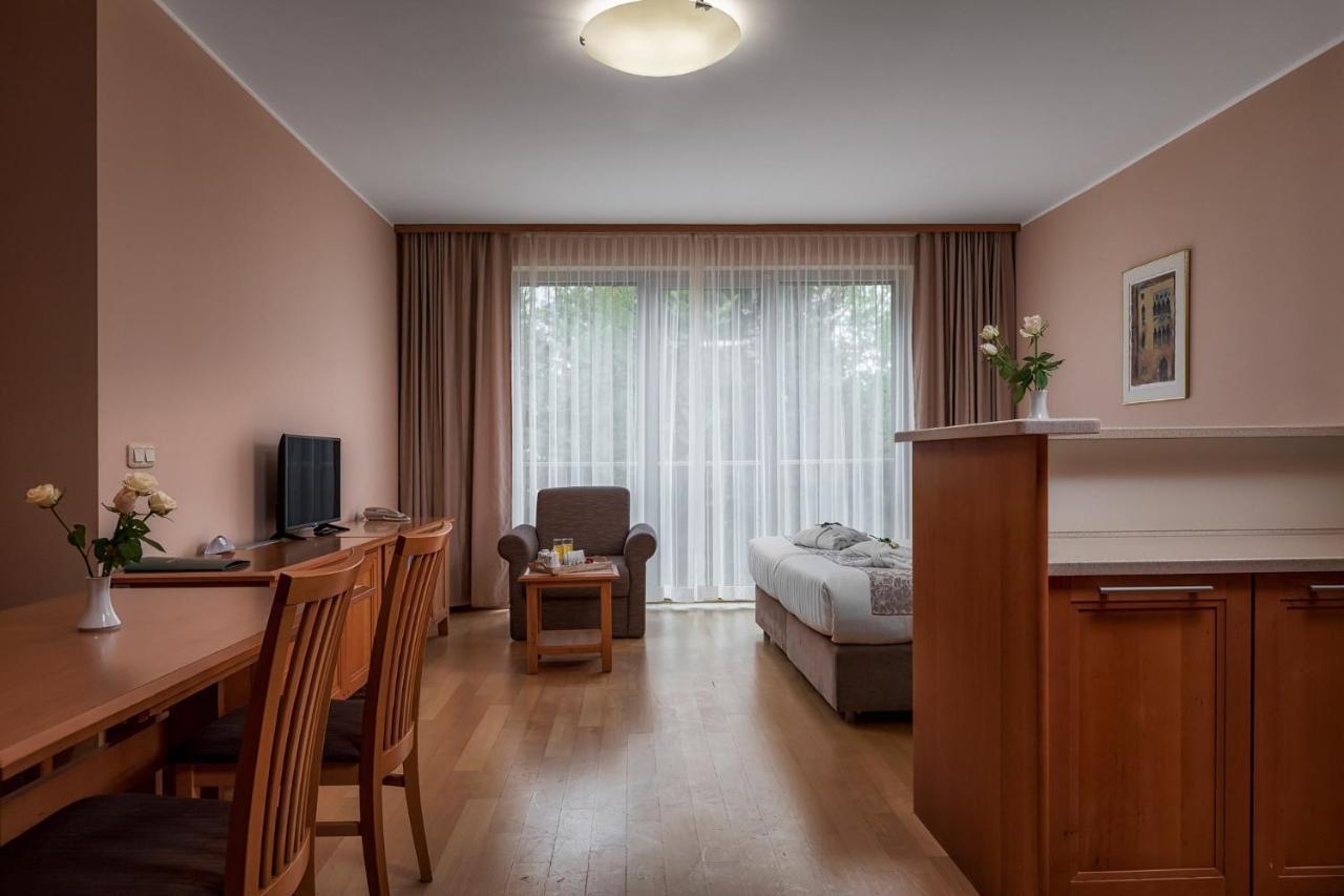 Grand Hotel Bellevue Hočko Pohorje Eksteriør billede
