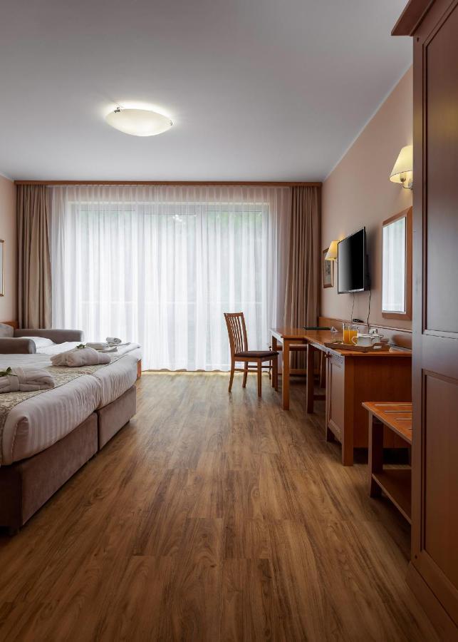 Grand Hotel Bellevue Hočko Pohorje Eksteriør billede